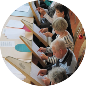 Öffnet die Seite 'Weihnachtslieder selber musizieren!'